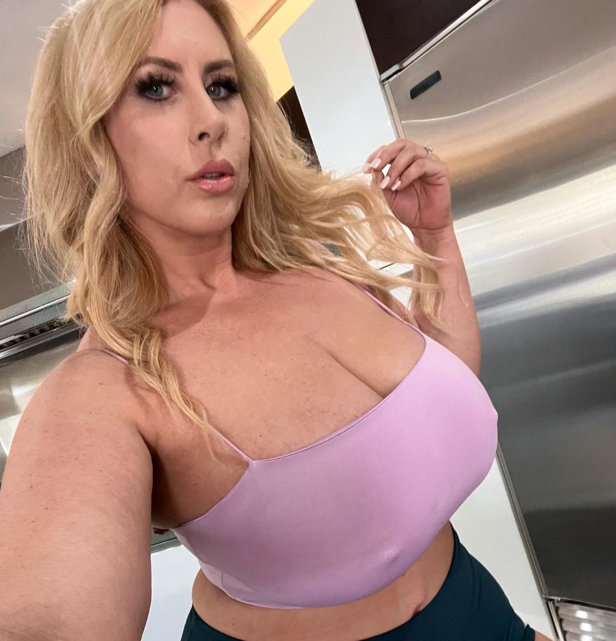 Tracy is Female Escorts. | Brisbane | Australia | Australia | escortsandfun.com 